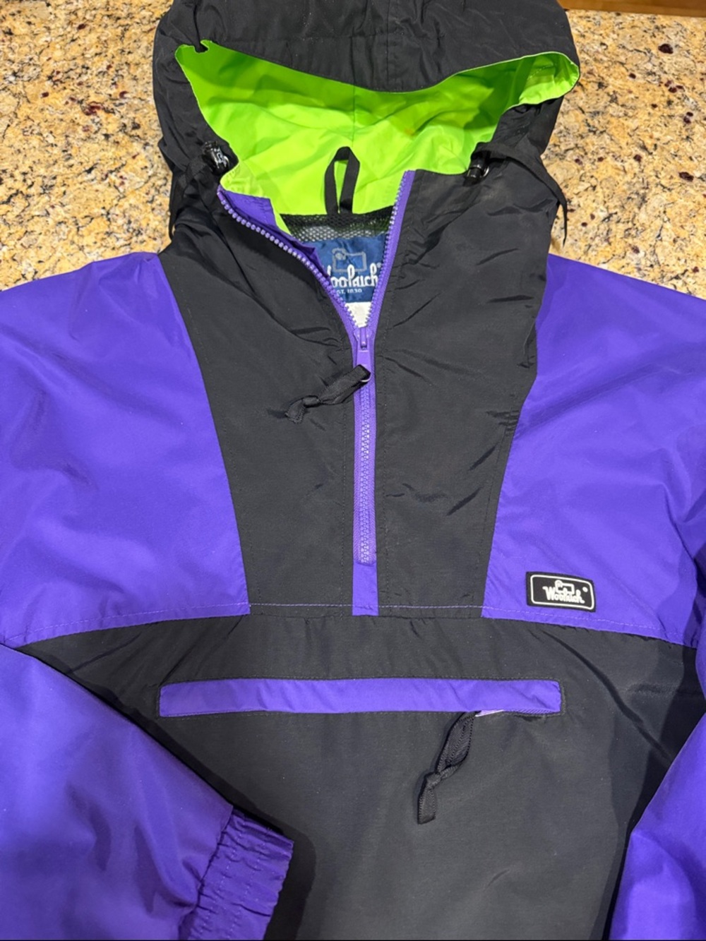 Vintage woolrich men’s Purple & Black Hooded Rain Anorak with Lime Hood Lining
